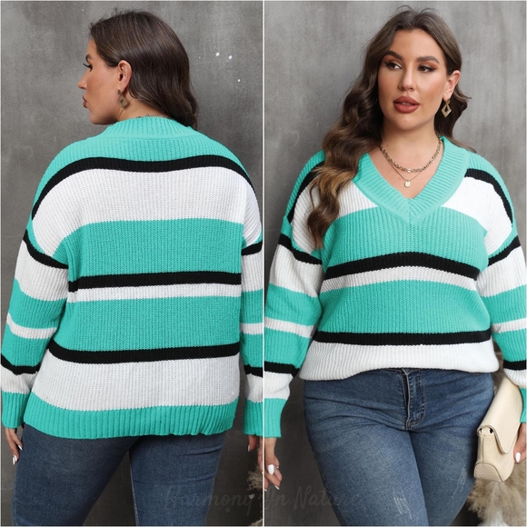 Bold Lines V-Neck Sweater - T Blue - Picture 2 of 5